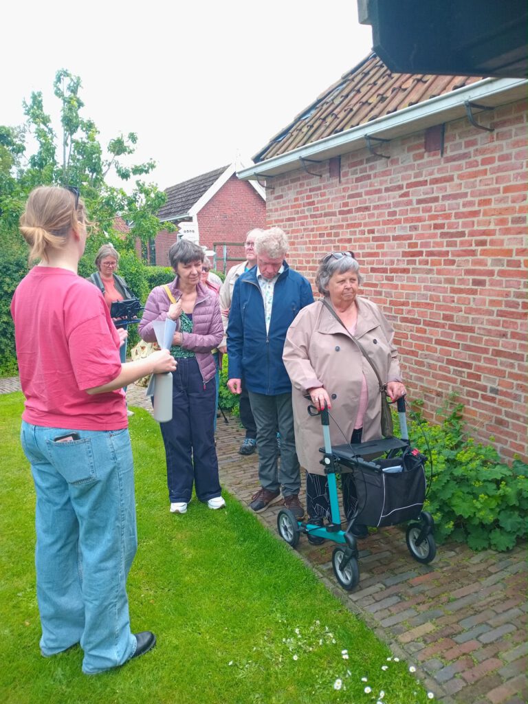 Lopend naar een huisje